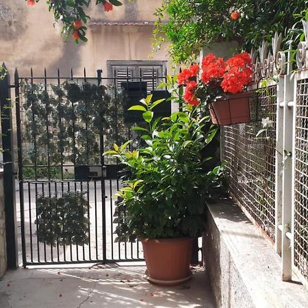 פלרמו Charming Apartment In Mondello מראה חיצוני תמונה